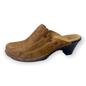 SOFFT genuine brown tan leather clogs Size 10 W Women’s US